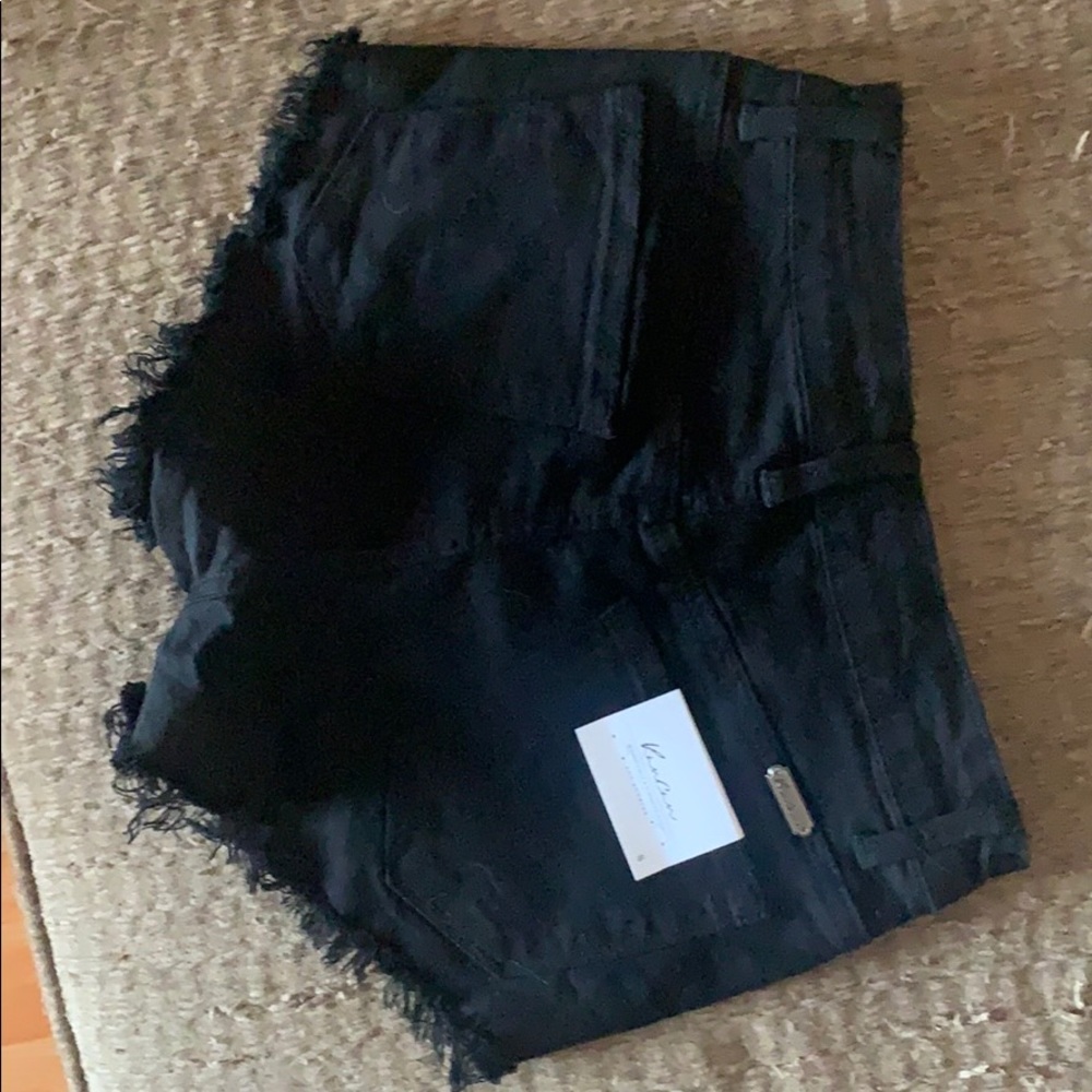 KANCAN SHORTS - Picture 2 of 3